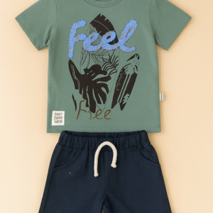 Rroba të bukura për djem të vegjël – përditshmëri me rehati.